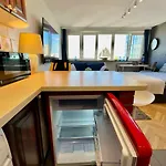 Super Apartament White Warszawa 2X Metro Scisle Centrum Wifi 300 Mbs New